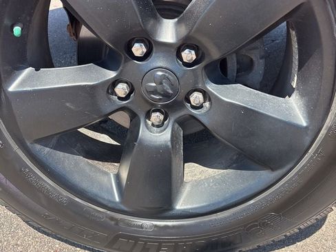 Used 2019 RAM 1500 Express w/ Wheel & Sound Group AWD/4WD image 9