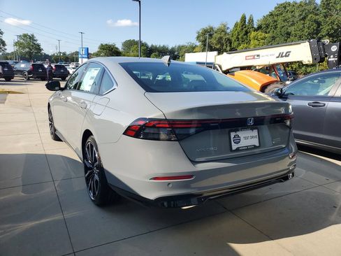 New 2026 Honda Accord Touring image 4