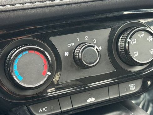 Used 2020 Honda HR-V Sport image 28