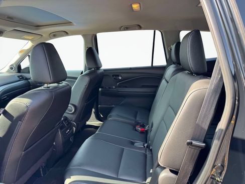 Used 2021 Honda Pilot Special Edition image 10