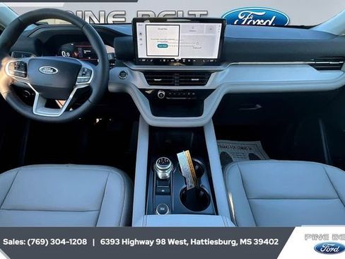 New 2026 Ford Explorer Active w/ Active Comfort Package image 9