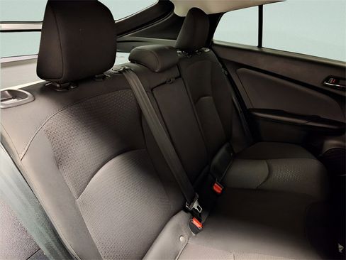 Used 2022 Toyota Prius LE image 26
