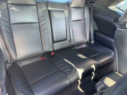 Used 2015 Dodge Challenger SRT Hellcat image 17