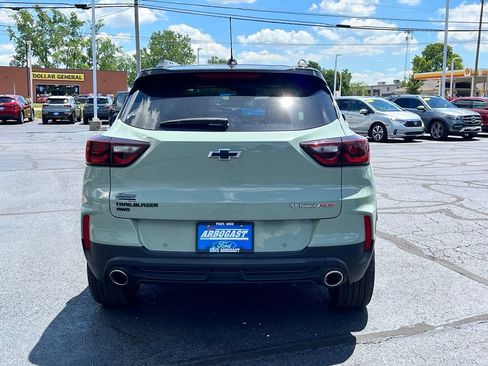 Used 2024 Chevrolet TrailBlazer RS w/ Convenience Package AWD/4WD image 5