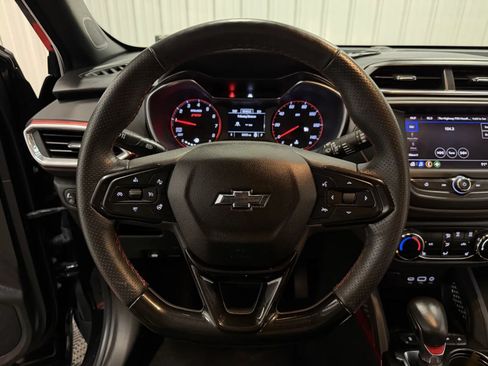 Used 2022 Chevrolet TrailBlazer RS FWD image 21