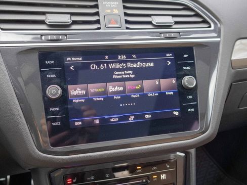 Used 2024 Volkswagen Tiguan SE R-Line image 18