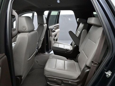 Used 2023 Chevrolet Tahoe LT AWD/4WD image 29