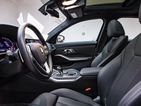 Certified 2022 BMW 330i Sedan w/ Premium Package 2 image 19