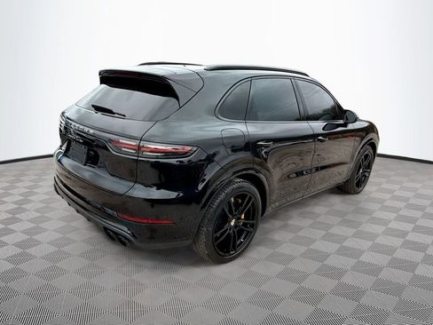 Used 2019 Porsche Cayenne Turbo w/ Premium Plus Package image 6