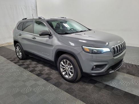 Used 2020 Jeep Cherokee Latitude Plus w/ Comfort/Convenience Group AWD/4WD image 11