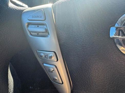 Used 2016 Nissan Versa SV image 17