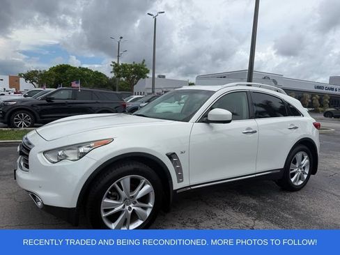 Used 2015 INFINITI QX70 AWD w/ Premium Package image 3