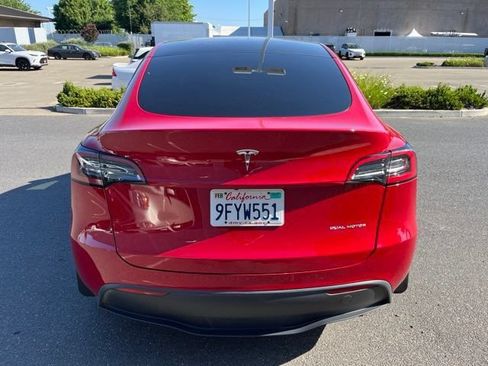 Used 2023 Tesla Model Y Long Range AWD/4WD image 6