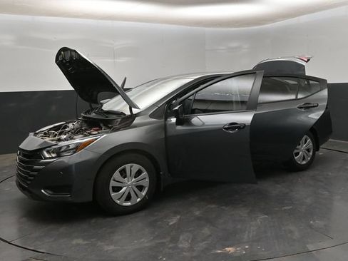 New 2025 Nissan Versa S w/ Trunk Package FWD image 29