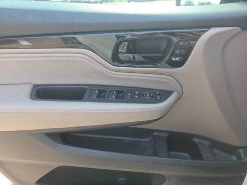 Used 2019 Honda Odyssey Elite image 12