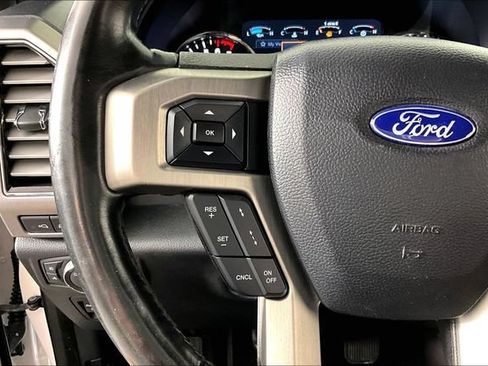 Used 2019 Ford F150 Platinum w/ Equipment Group 701A Luxury AWD/4WD image 11