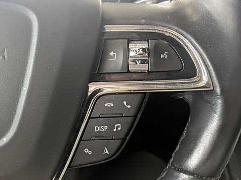 Certified 2023 Lincoln Nautilus Reserve AWD/4WD image 18