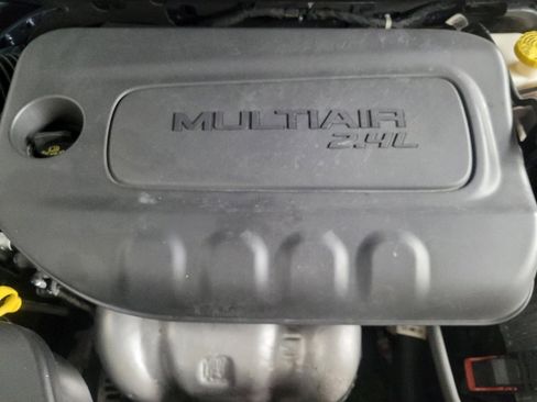 Used 2020 Jeep Cherokee Limited image 30