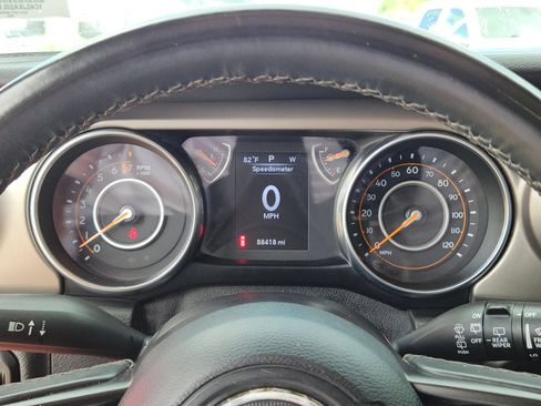 Used 2020 Jeep Wrangler Sport AWD/4WD image 23