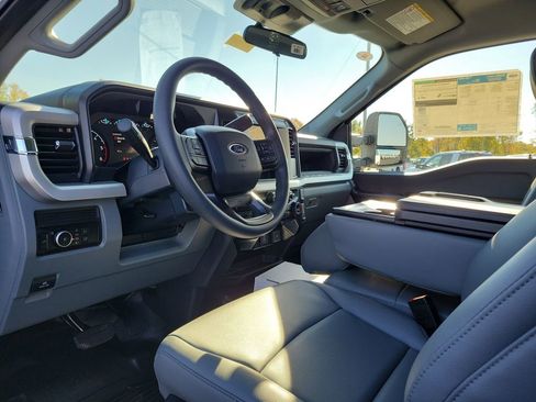 New 2026 Ford F350 XL w/ XL Chrome Package image 20