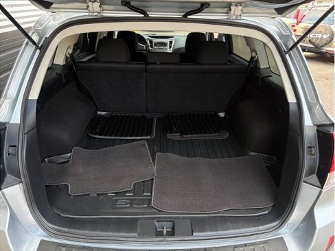 Used 2012 Subaru Outback 2.5i Premium AWD/4WD image 22