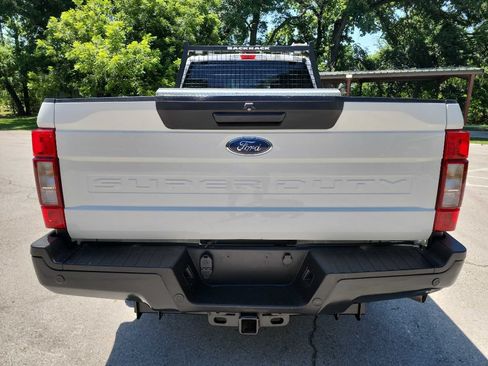 Used 2020 Ford F250 XL w/ Power Equipment Group RWD image 6