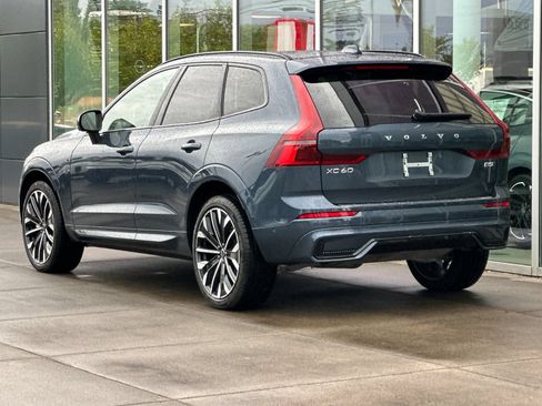 Used 2026 Volvo XC60 B5 Ultra w/ Protection Package Premier AWD/4WD image 5