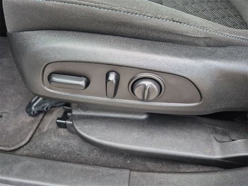 Used 2020 Chevrolet Blazer LT w/ Redline Edition image 12