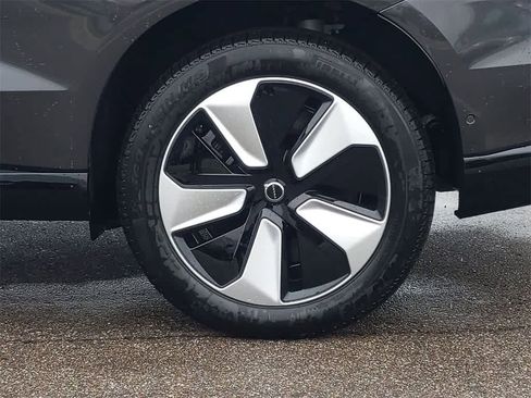 New 2025 Volvo EX90 Plus image 12