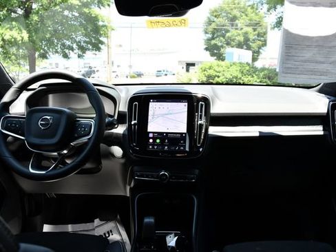 Used 2023 Volvo XC40 Recharge Plus AWD/4WD image 16
