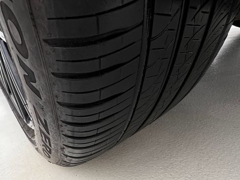 Used 2024 Porsche Cayenne S image 30