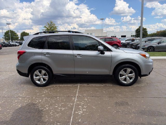 Used 2016 Subaru Forester 2.5i Limited AWD/4WD image 6
