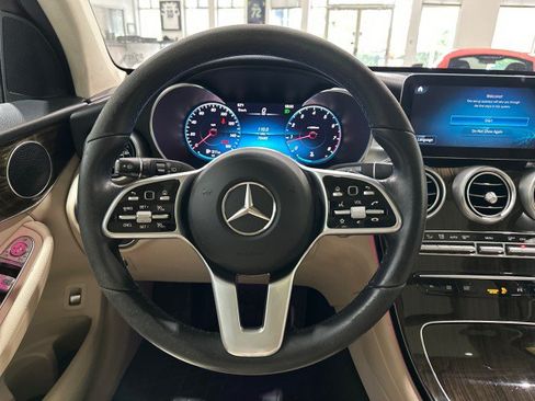 Used 2021 Mercedes-Benz GLC 300 w/ Premium Package image 52