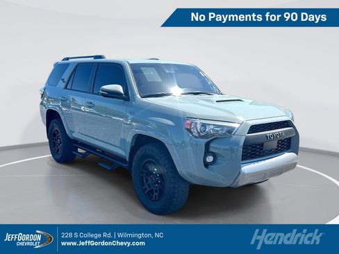 Used 2023 Toyota 4Runner TRD Off-Road Premium w/ Moonroof Package AWD/4WD image 1
