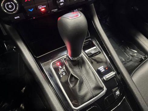 Used 2024 Jeep Compass Limited w/ High Altitude Package image 22