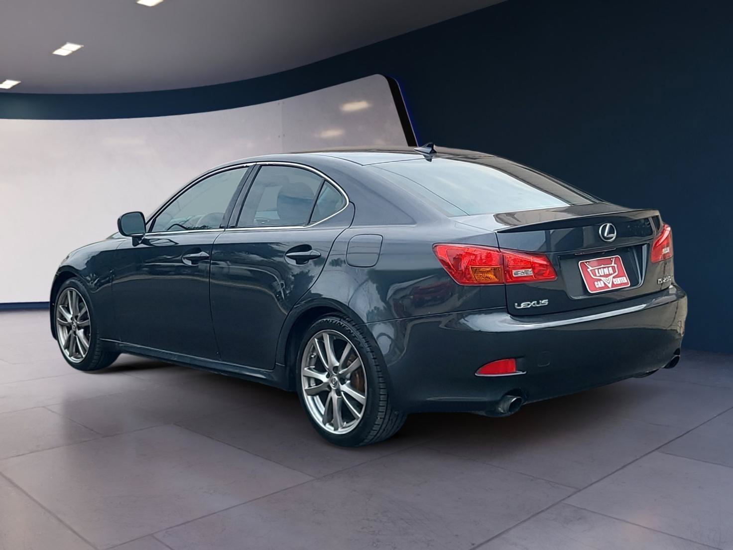 Used 2008 Lexus IS 250 w/ Premium Pkg RWD image 3