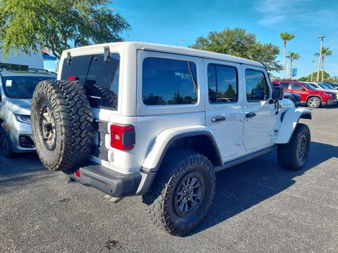 Used 2022 Jeep Wrangler Unlimited Rubicon w/ Trailer Tow Package AWD/4WD image 7