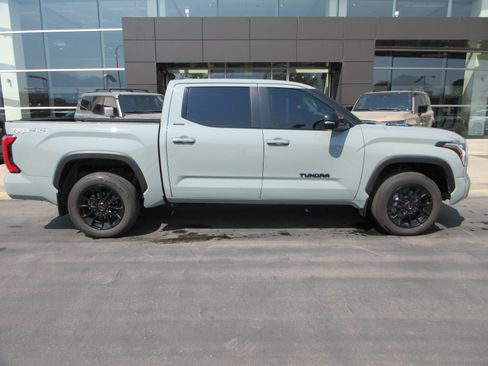 Used 2024 Toyota Tundra Limited w/ TRD Off-Road Package AWD/4WD image 13