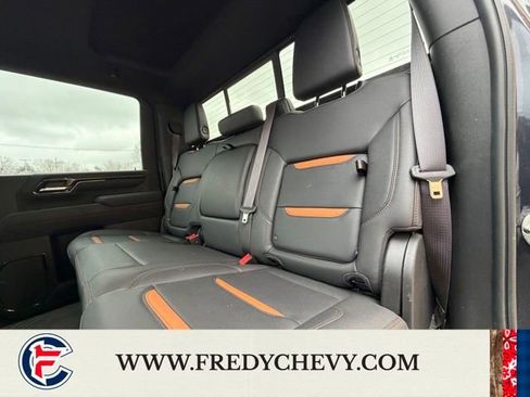 Used 2024 GMC Sierra 2500 AT4 w/ Technology Package image 20