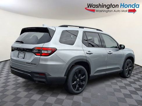 New 2026 Honda Pilot Black Edition image 7