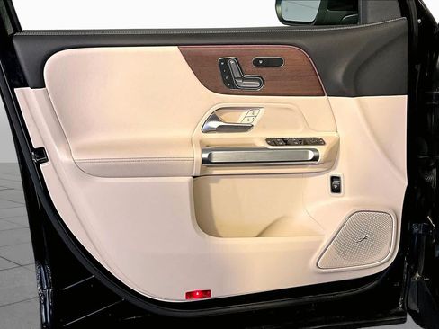 Certified 2023 Mercedes-Benz GLB 250 4MATIC image 21