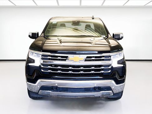 Used 2023 Chevrolet Silverado 1500 LTZ image 2