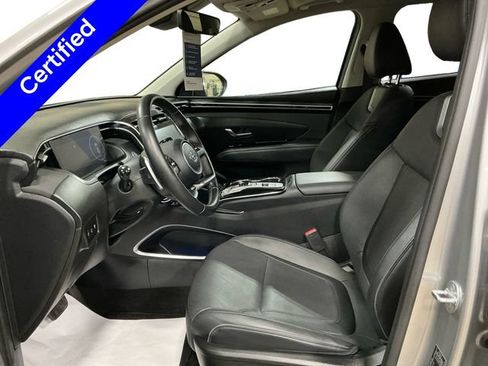 Certified 2023 Hyundai Tucson Limited AWD/4WD image 10
