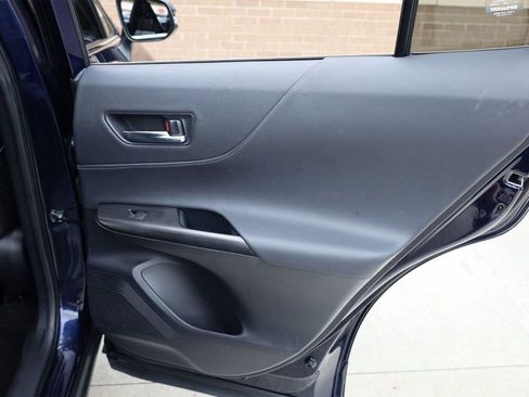 Used 2022 Toyota Venza Limited image 18