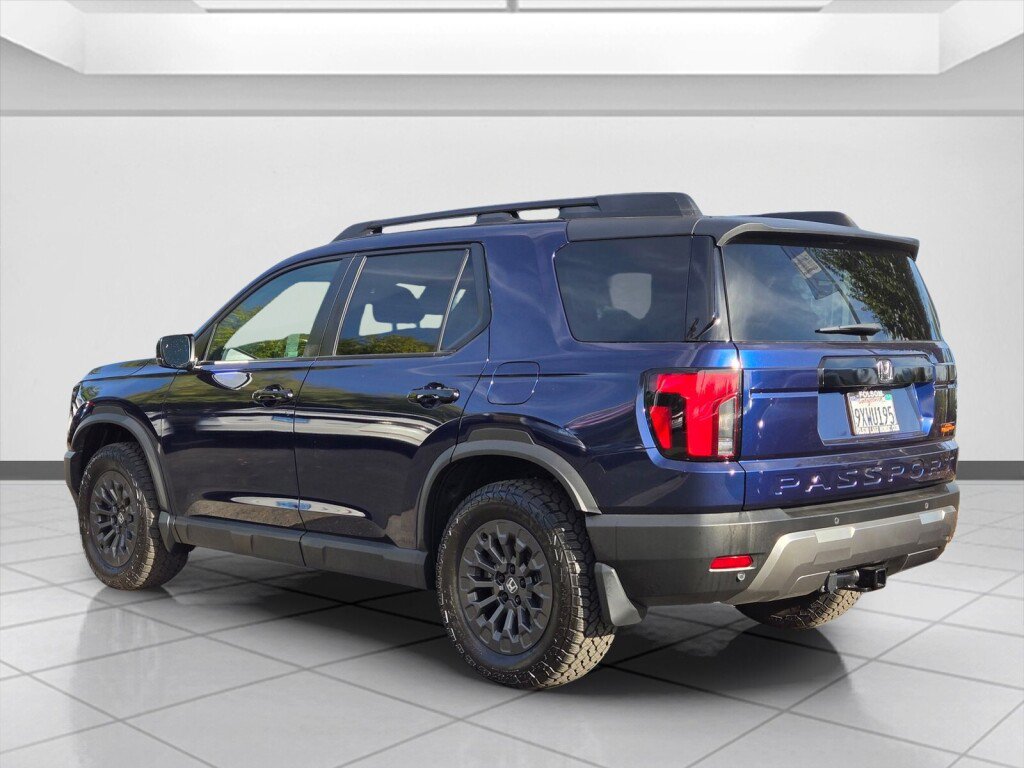 Certified 2026 Honda Passport TrailSport image 7