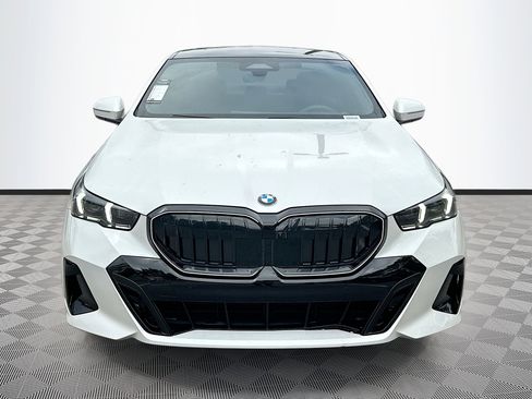 Used 2026 BMW 530i xDrive 530i xDrive w/ Executive Package image 2