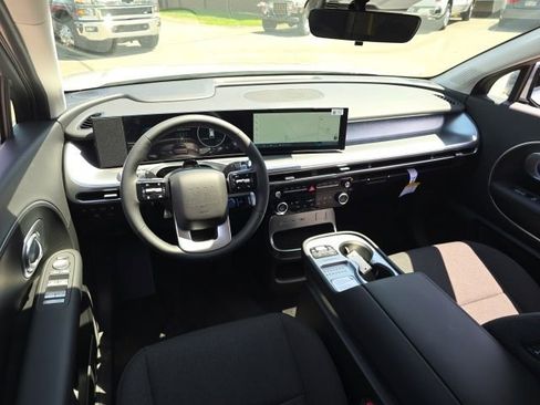 New 2026 Hyundai Ioniq 9 SE AWD/4WD image 6