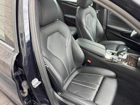 Used 2019 BMW 530i xDrive w/ M Sport Package AWD/4WD image 26
