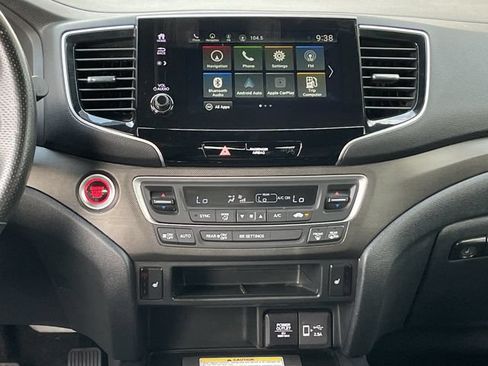 Used 2023 Honda Passport TrailSport image 16