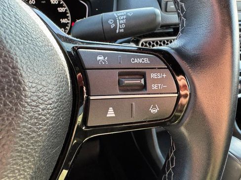 Used 2024 Honda Civic Sport image 17